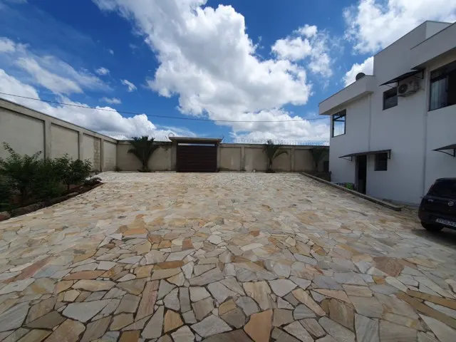 Casa de alto padrão com 433 m² e piscina no Xororó II — foto 6