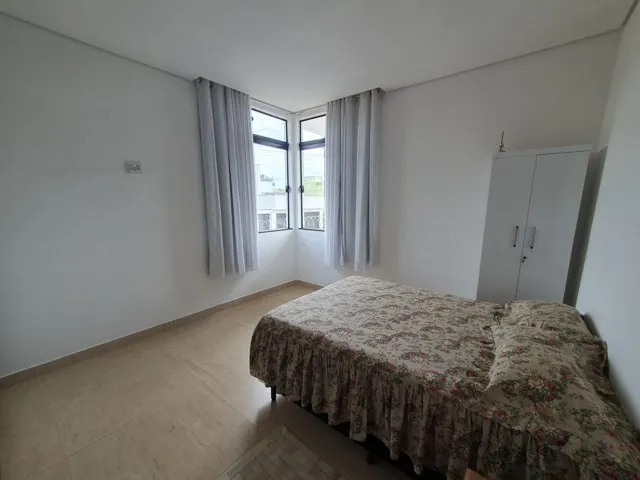 Casa de alto padrão com 433 m² e piscina no Xororó II — foto 20