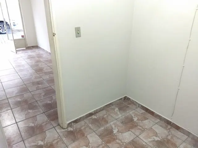 Casa, apartamento e cômodo comercial no Centro — foto 31