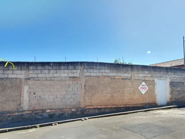 Lote murado de 237 m² no Alto Guanabara — foto 2