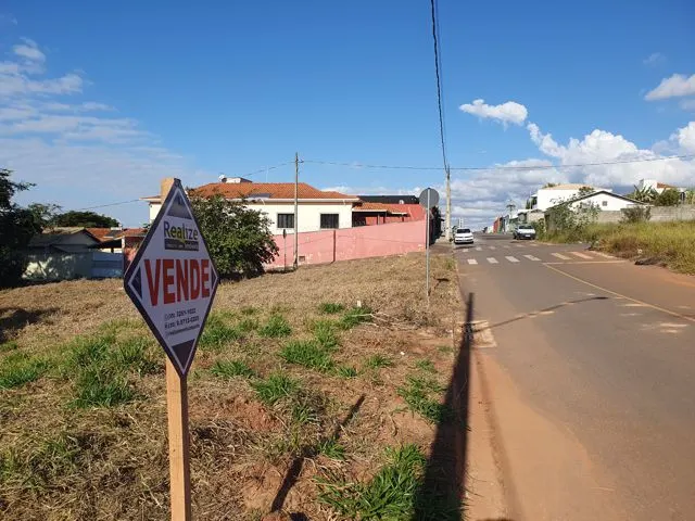 Lote de 300 m² na entrada do Vila Verde II — foto 7