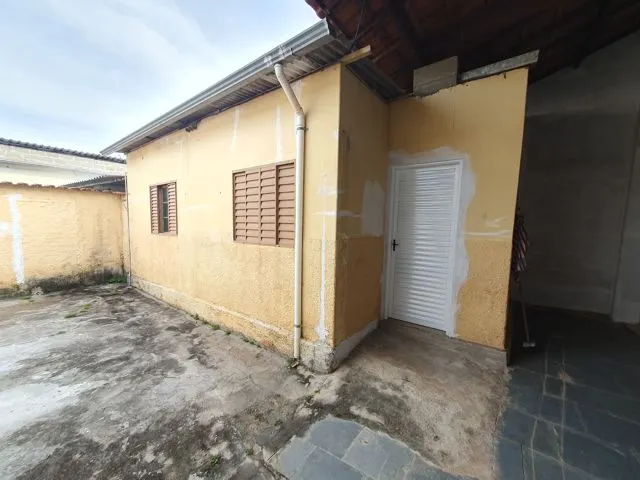 Casa com 3 quartos no Xororó — foto 8