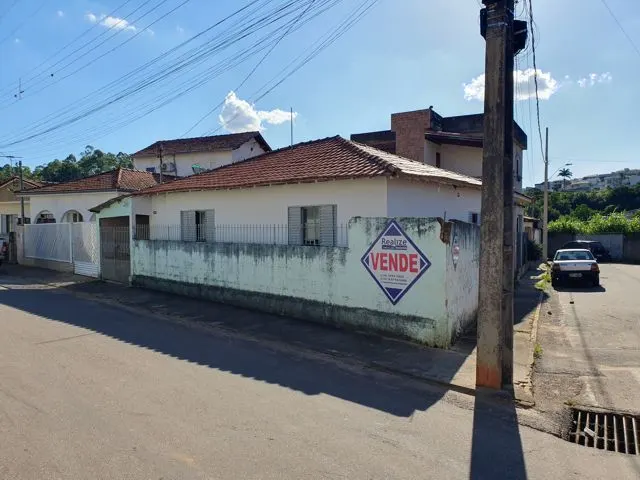 Casa de esquina com 2 quartos no Guanabara — foto 2