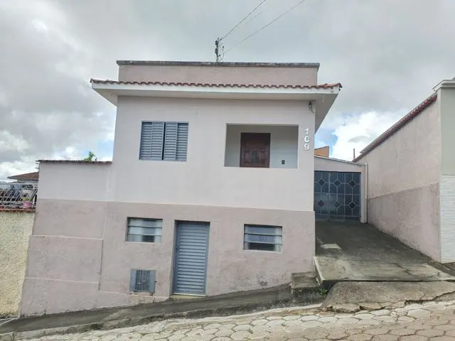 Casa com 3 quartos no Centro — foto 2