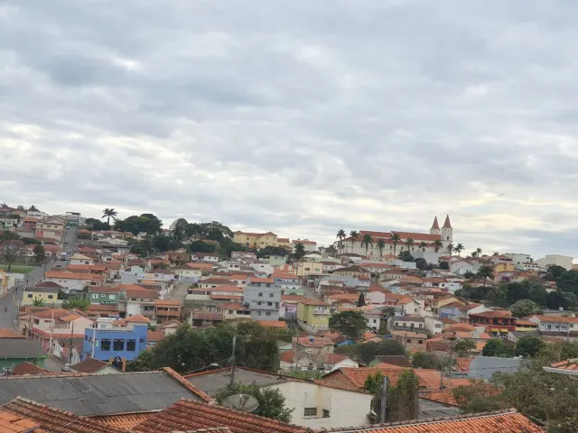 Casa nova com 5 quartos e vista para a cidade — foto 12